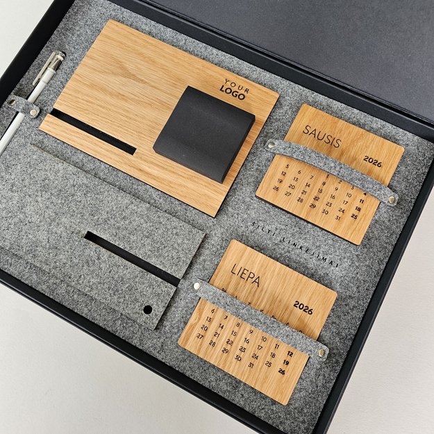Verslo dovana „Medinis 2026 m. kalendorius – stovelis užrašams“ 6