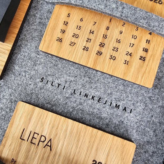 Verslo dovana „Medinis 2026 m. kalendorius – stovelis užrašams“ 7