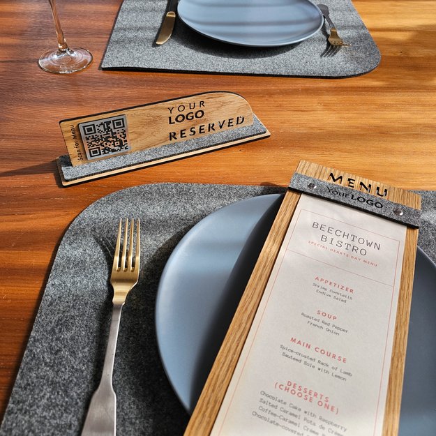 Medinis stalo stovelis su QR kodu. Nr. 11 14