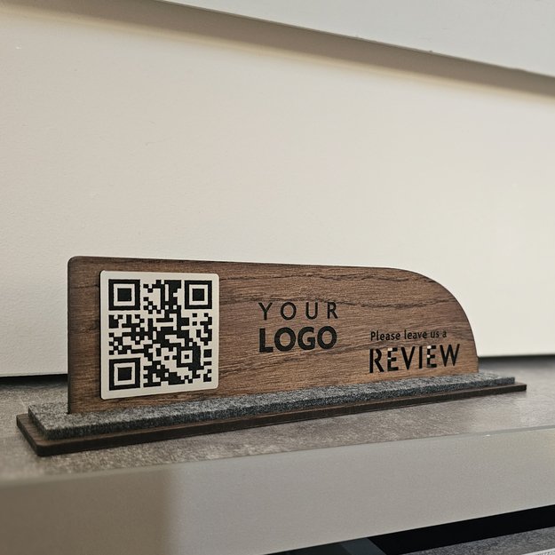 Medinis stalo stovelis su QR kodu. Nr. 11 13