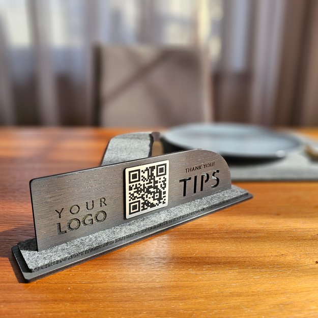 Medinis stalo stovelis su QR kodu. Nr. 11 12