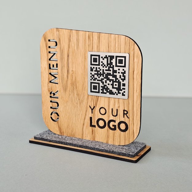 Medinis stalo stovelis su QR kodu. Nr. 10 9