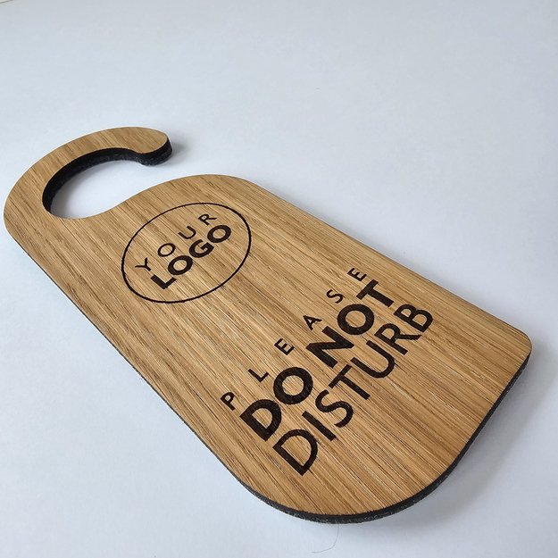 Dvipusis durų pakabukas (užapvalintais kampais) iš medžio ir veltinio. Nr. 2 8