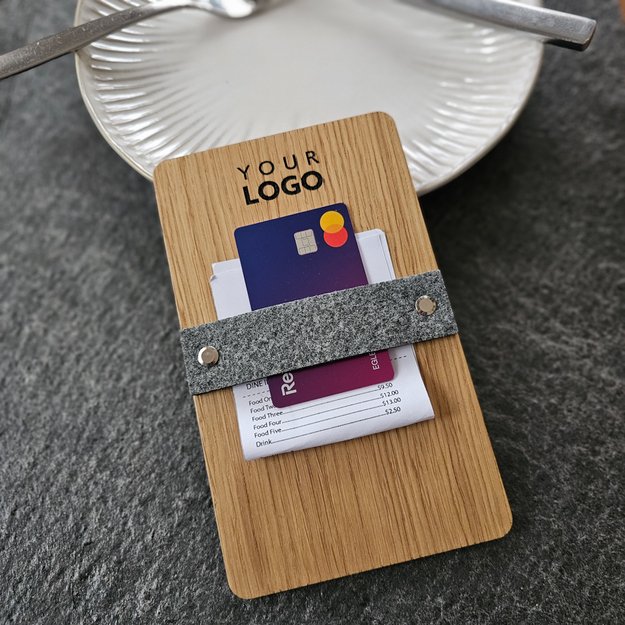 Medinis sąskaitos, pinigų laikiklis su veltinio juostele. Nr. 2