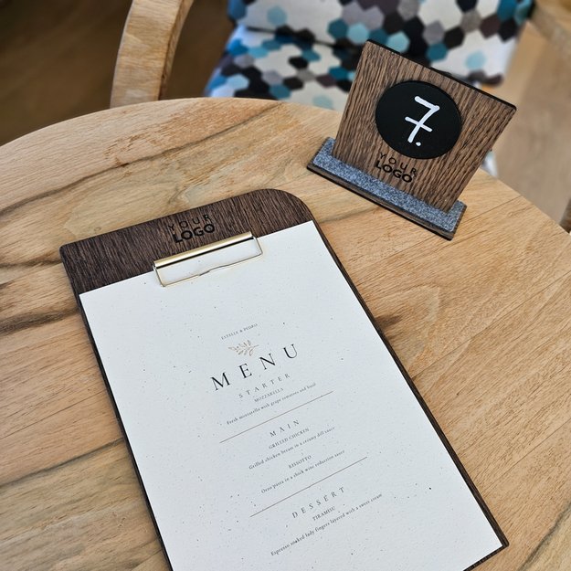 Medinis meniu laikiklis su metaliniu spaustuku, A5 ir A4 formato. Nr. 11 5