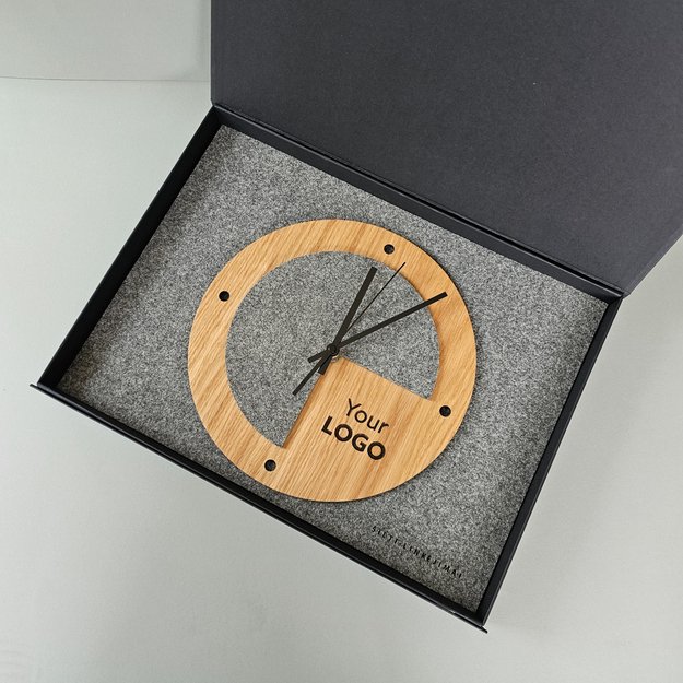 Verslo dovana „Laikrodis su logotipu iš medžio bei veltinio. Nr. 2“ 6