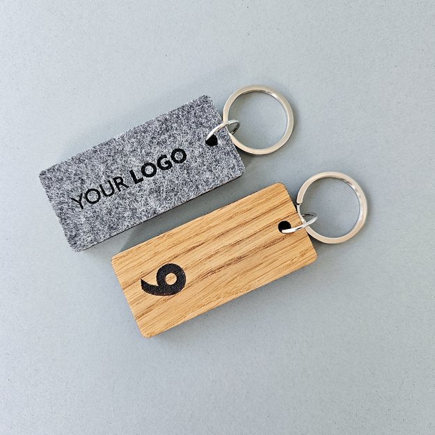 Raktų pakabukas viešbučiams iš medžio ir veltinio. Nr. 4 5