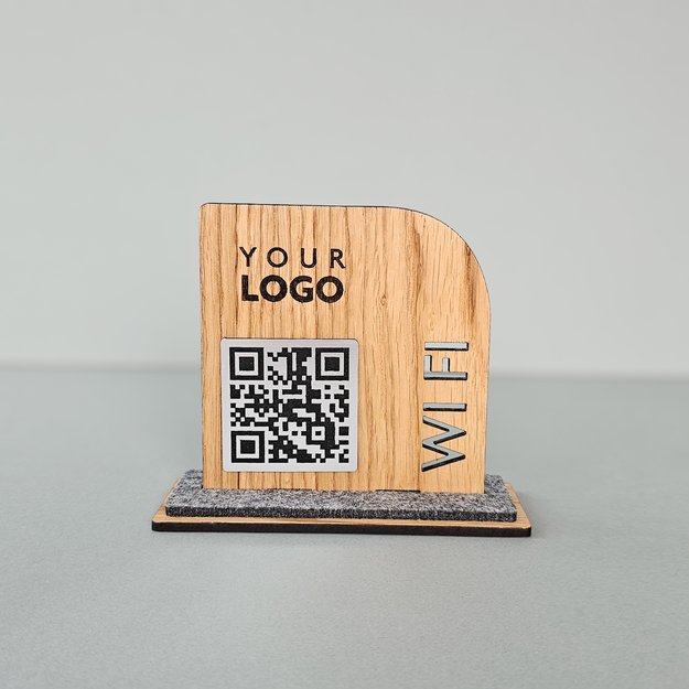 Medinis stalo stovelis su QR kodu. Nr. 12 3