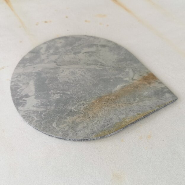 "Šviesus lašas" padėkliukas arbatiniui iš akmens (19x19 cm), 1 vnt.